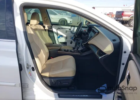 2016 Toyota Avalon Hybrid Limited from USA, damaged, VIN 4T1BD1EB5GU049867